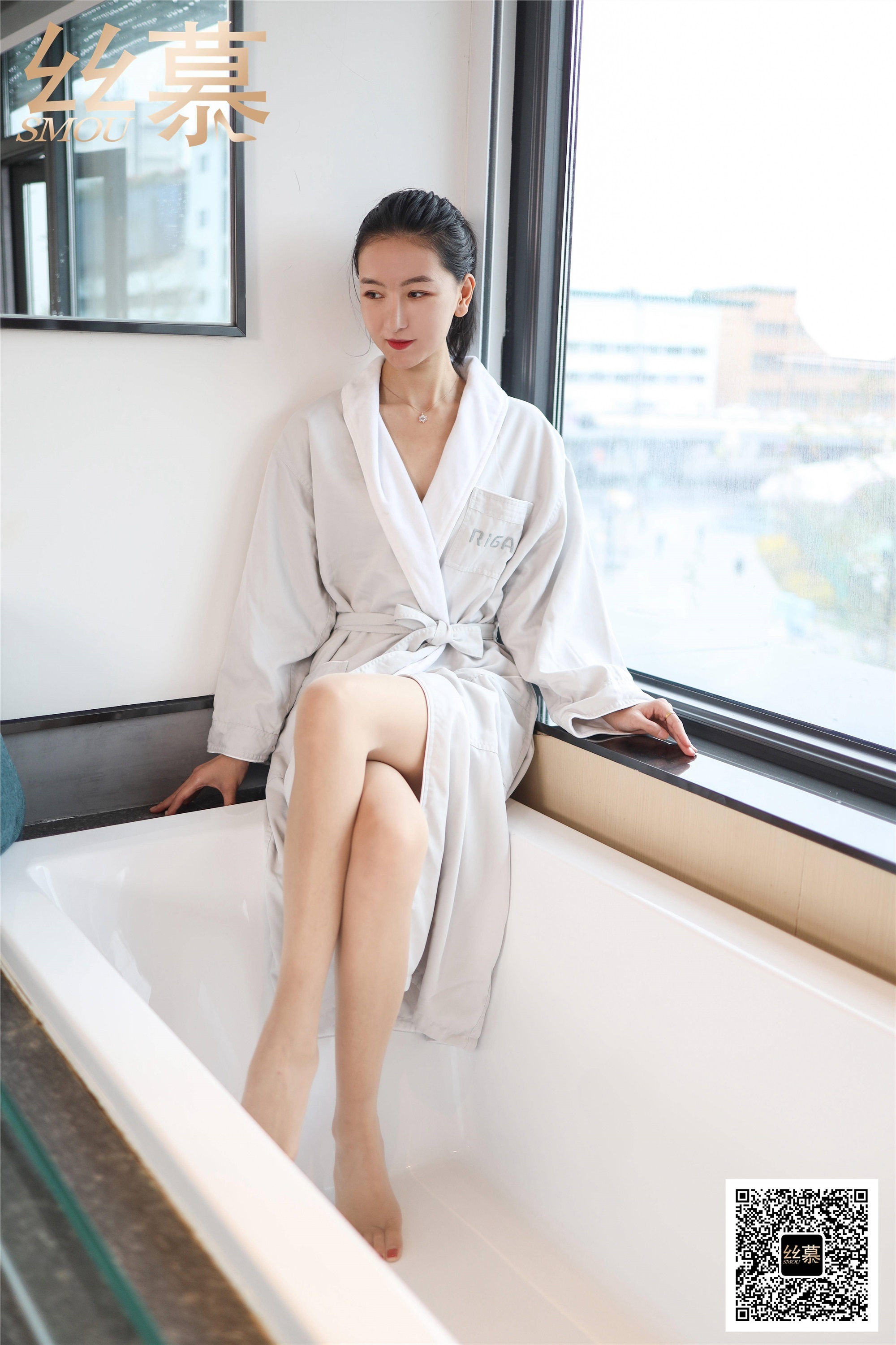 丝慕写真 SM410 天天一元 模特：茗茗《法兰绒浴袍》